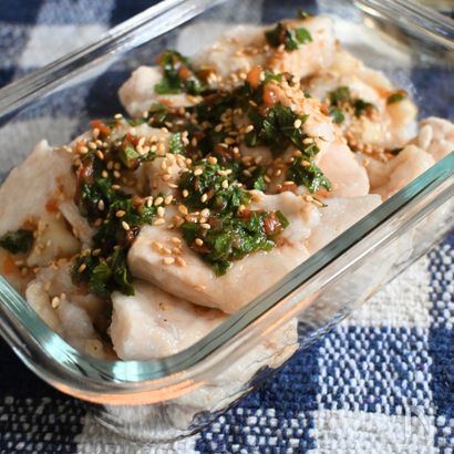 鶏むね肉がぷるっと柔らか!梅しそだれの水晶鶏