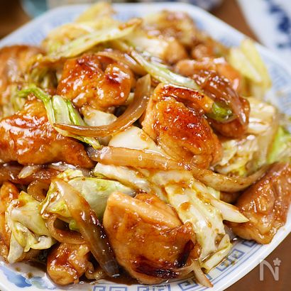 行列の定食屋さんの🍚ぶっ濃い鶏トンテキ野菜炒め定食🤩