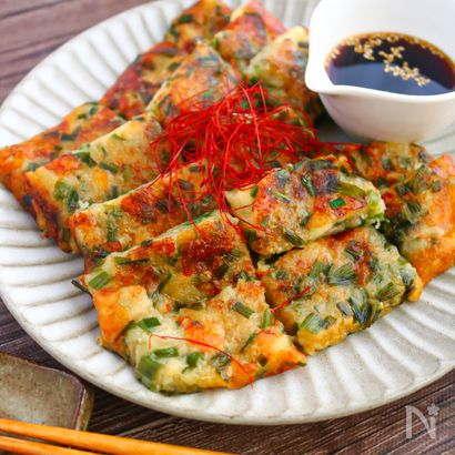 【大根消費にも♪】玉子焼き器でチーズ入りおつまみ大根もち