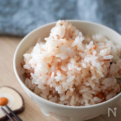 【100万回再生】梅の酸味がマイルド！梅干し3粒禁断梅ごはん