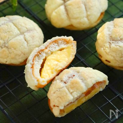 市販のクリームパンで10分アレンジ【クリームメロンパン】