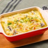 4種のきのこで食感も楽しい♪【たっぷりきのこのマカロニグラタン】