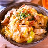 すき焼のたれで簡単！【ねぎ豚たまご丼】ランチが10分で完成♪