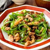 10分で完成◎【ひき肉とお揚げの青椒肉絲】計量いらず♪