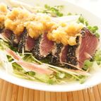 カツオの黒ゴマつけ焼き