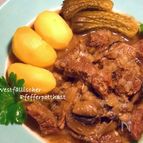 ドイツ風　牛肉の黒胡椒ビール煮