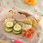 白身魚とズッキーニの蒸し焼き(ローズマリー風味)