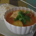 チキンとじゃがいものレッドカレー