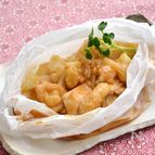 たたき鶏肉と長いもの味噌黒酢蒸し