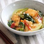 青梗菜と厚揚げのトマトしょうがあんとじ