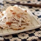 大根と蓮根のポリポリ梅サラダ