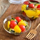 夏野菜のピクルス。ミニトマト、ズッキーニ、黄パプリカの3色♪