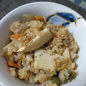 1217123の作ってみた!投稿(ごぼうとタケノコたっぷり 春の炊き込みご飯)