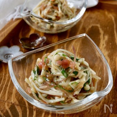レンジで簡単＊えのきだけと香味野菜の梅あえ