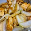 1231075の作ってみた!投稿(【鶏むね肉と新玉ねぎの生姜焼き】コスパ重視♡食べ応え◎)