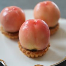 【おうちカフェ】米粉のまるごと桃タルト