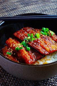 うなぎもびっくり【茄子の蒲焼き丼】YouTube50万回再生