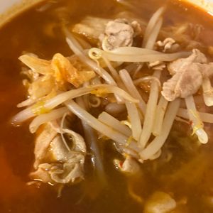 ここあの作ってみた!投稿(【もやしたっぷり！豚キムチのピリ辛スープ】)
