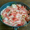 豚バラキャベツとたっぷりもやしのフライパン蒸しの工程2