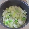 簡単!【ブロッコリーと鶏むね肉のクリームシチュー】ルー不要☆の工程1