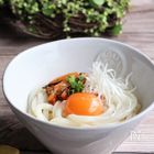 お手軽＆簡単だけど間違いなしのおいしさ！うどんと生卵とお好み具材で作る釜玉うどんレシピ
