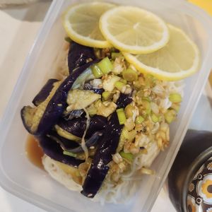 みちょの作ってみた!投稿(〖よだれ茄子とレモンのそうめん〗とろじゅわ×さっぱり♡夏の味)