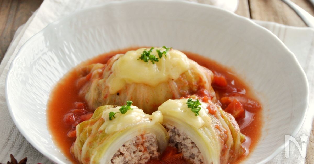 チーズがとろ〜り！ロール白菜のトマト煮込み。クリスマスにも♪