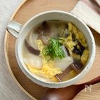 きくらげとワンタンの皮の卵スープ