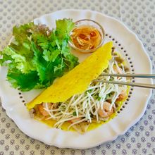 バインセオ（ベトナム風米粉のお好み焼き）