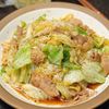 【豚バラキャベツの甘辛にんにく炒め】ご飯がすすむ簡単おかず！