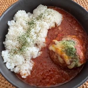 フミの作ってみた!投稿(彼が好きな『トマトソースの煮込みチーズハンバーグ』)