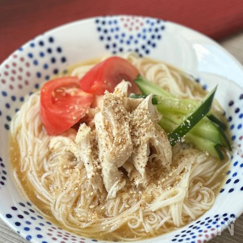 【すりごま味噌ダレで】鶏ささみのさっぱりそうめん