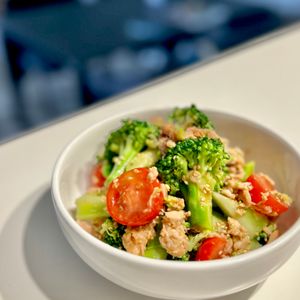 くるぶし。の作ってみた!投稿(トマトとブロッコリー《味噌ぽん♡ツナサラダ》)