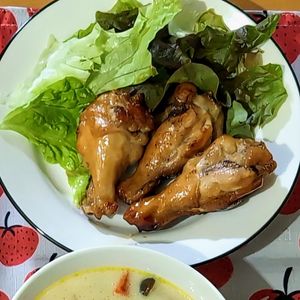かおちゃんの作ってみた!投稿(フライパンで♪照りツヤ♡『手羽元のローストチキン』)