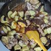 15分で完成♪ご飯がすすむ【豚こま肉となすのケチャップ炒め】の工程4