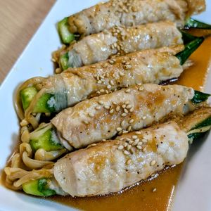 まゆのの作ってみた!投稿(ご飯もビールも進む味！オクラとえのきの豚巻き甘辛炒め)