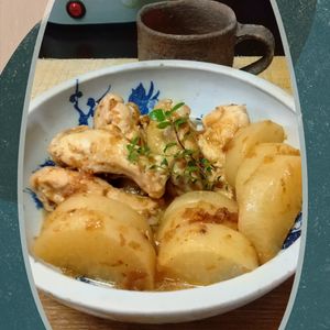 チョロリスの作ってみた!投稿(【手羽元と大根のおかか煮】お肉がほろっと♡ボリューム満点！)