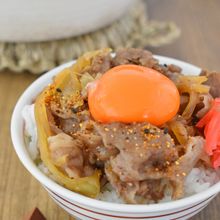 【主材料２つ・フライパンで作る】牛丼