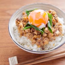 さばそぼろ丼