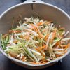 【ツナと千切り野菜のごまポンサラダ】野菜メニューが欲しい時にの工程1