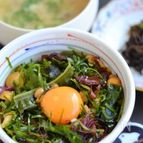 海藻となめこのねばねば丼 