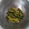 KUMIKOの作ってみた!投稿(＼食材1つ／レンチン2分【ピーマンのごま味噌醤油あえ】)