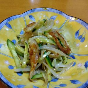1402403の作ってみた!投稿(簡単ヘルシーなお惣菜😘♪もやしとちくわときゅうりの中華和え)