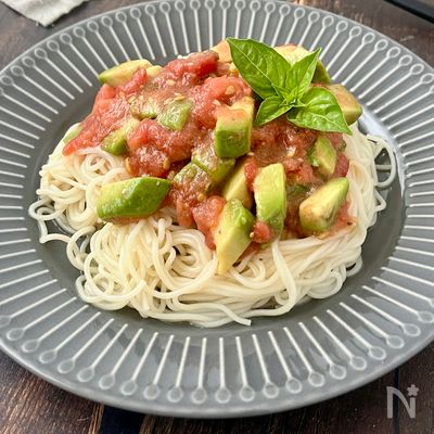 冷凍トマトで！『カッペリーニ風アボトマそうめん』