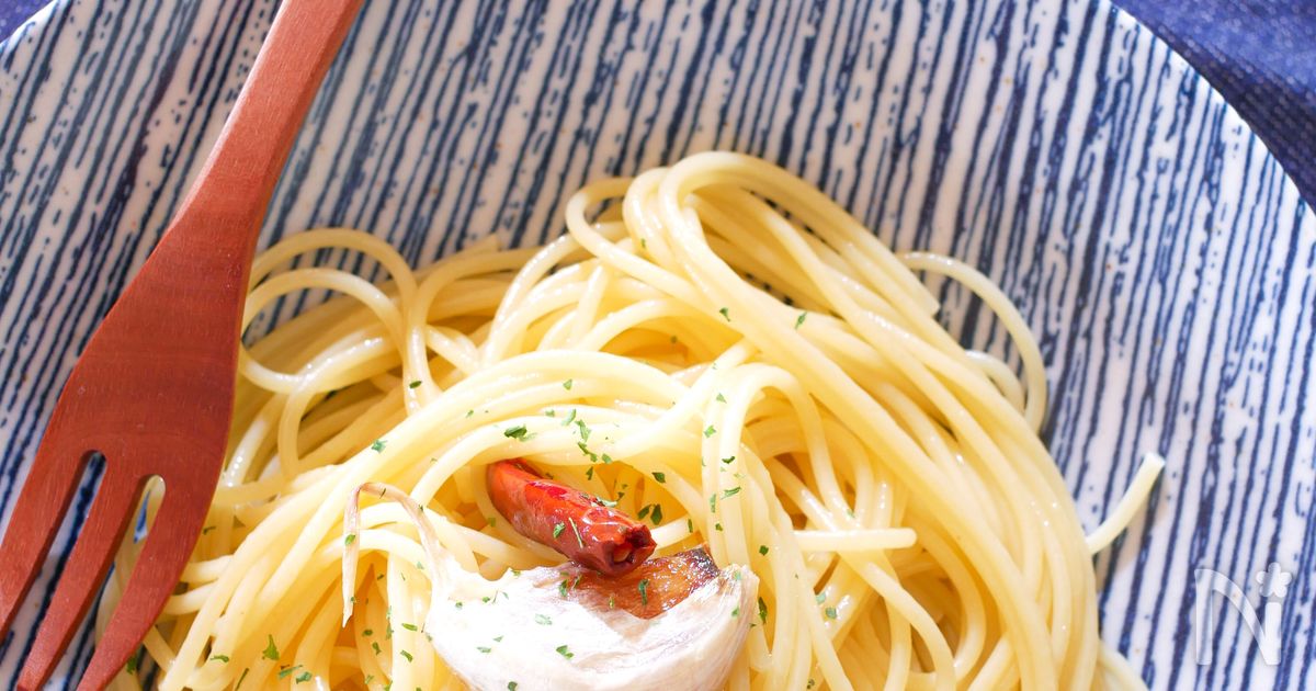 マイルドでワイルド！皮付きにんにくのペペロンチーノ | レシピサイトNadia