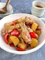 手羽元と新じゃがのコク旨照り煮【ごはんがすすむ♪】