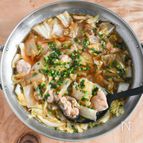 加熱するだけで完成！鶏もも肉と白菜のめんつゆ鍋