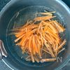 春だけ旬！今食べよう《わらびの煮物》の工程2