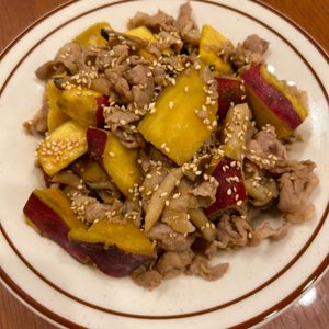 1315775の作ってみた!投稿(さつまいもと豚バラの甘辛照り煮【#作り置き#時短#レンジ】)