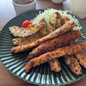 こむぎの作ってみた!投稿(簡単おかず！鶏ゴマささみフライ)
